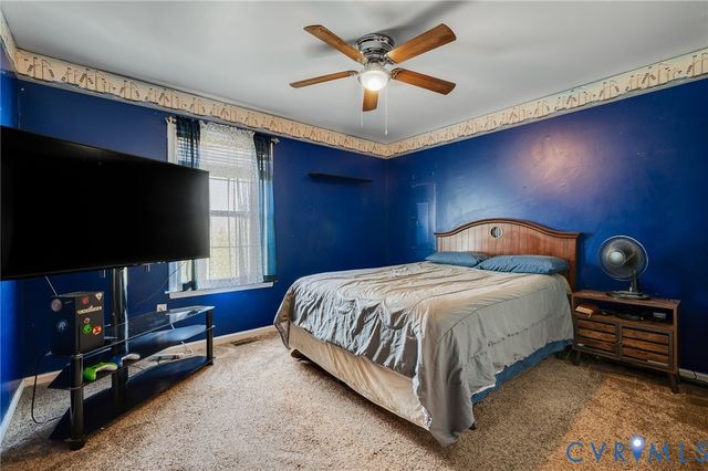 5280 W Quaker Rd, Disputanta, VA 23842