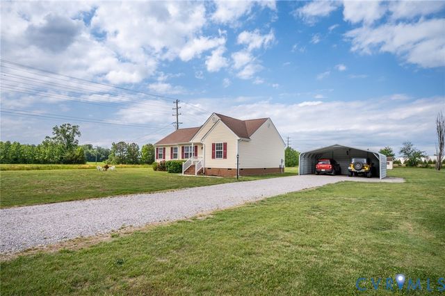 5280 W Quaker Rd, Disputanta, VA 23842