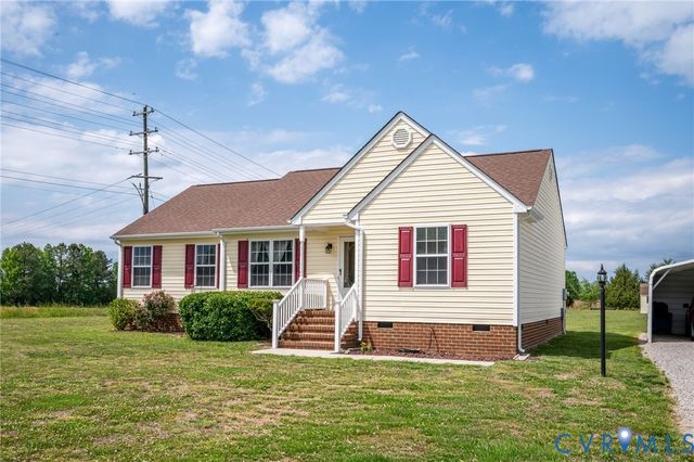 5280 W Quaker Rd, Disputanta, VA 23842