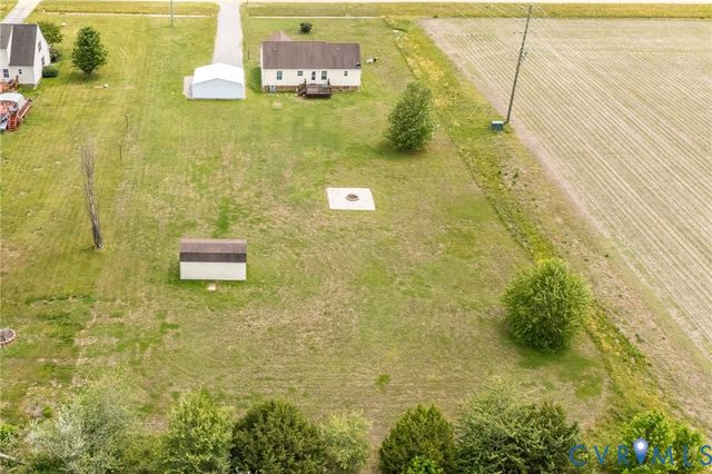 5280 W Quaker Rd, Disputanta, VA 23842