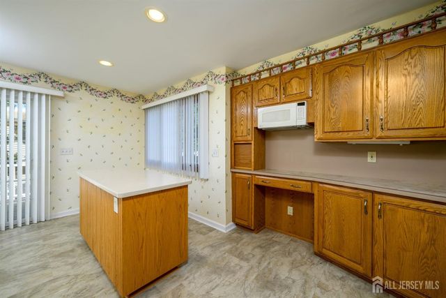 95 New Dover Avenue, Colonia, NJ 07067