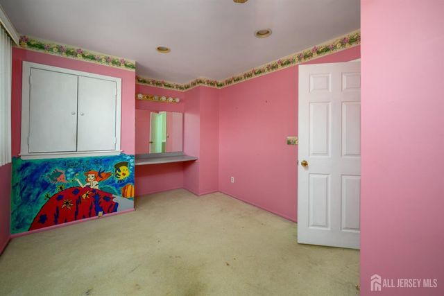 95 New Dover Avenue, Colonia, NJ 07067
