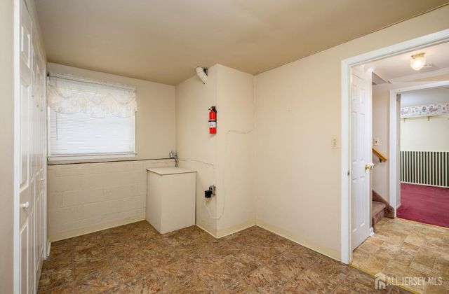 95 New Dover Avenue, Colonia, NJ 07067