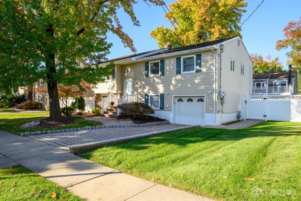 95 New Dover Avenue, Colonia, NJ 07067