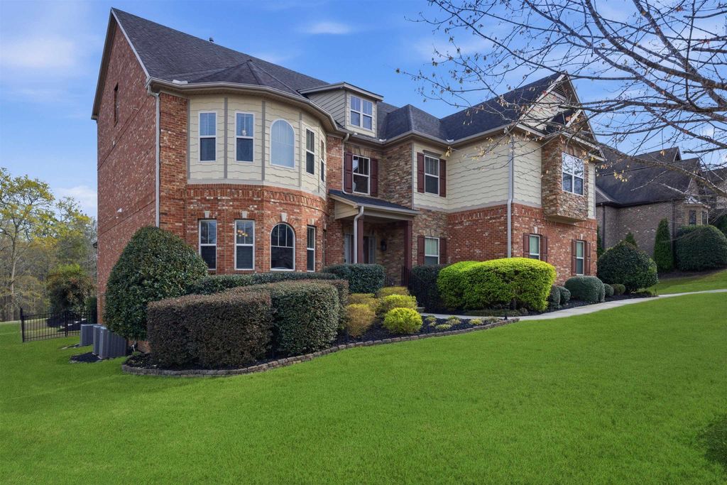 230 Tuxedo Lane, Greer, SC 29651