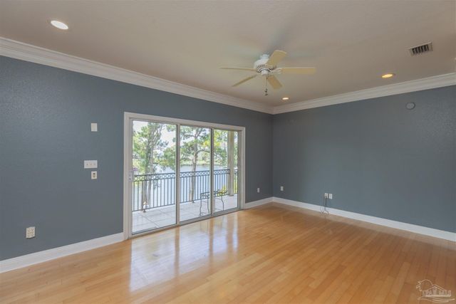 4561 Soundside Ter, Gulf Breeze, FL 32563