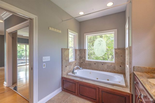 4561 Soundside Ter, Gulf Breeze, FL 32563