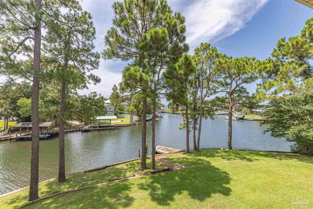 4561 Soundside Ter, Gulf Breeze, FL 32563