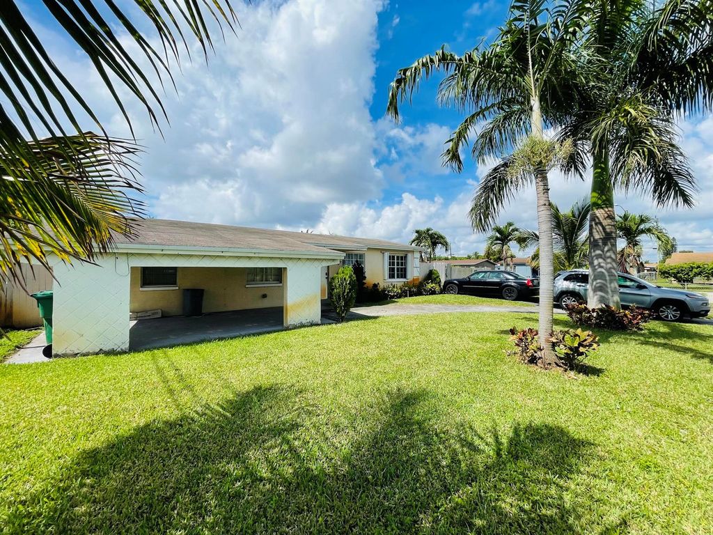 3480 NW 18th Street, Lauderhill, FL 33311