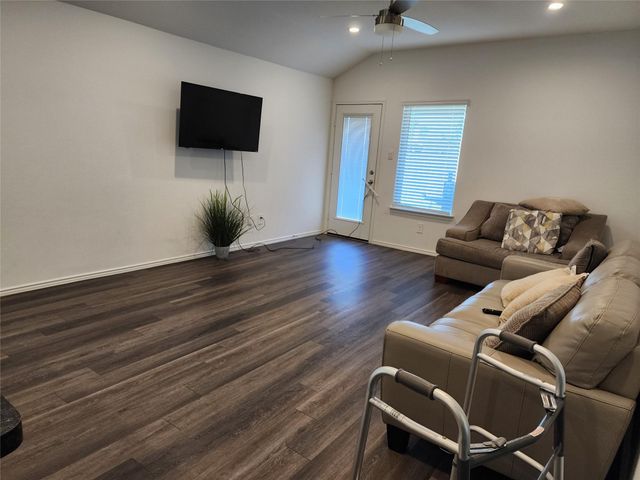 5203 Mossdale Bluff Lane, Spring, TX 77373