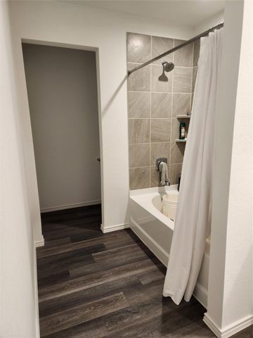 5203 Mossdale Bluff Lane, Spring, TX 77373