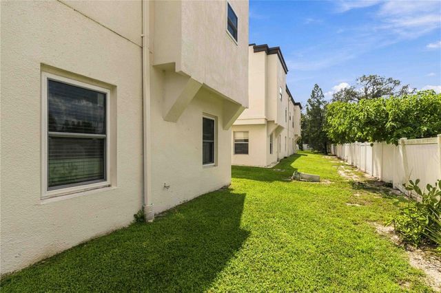 3629 BAY HEIGHTS WAY, Tampa, FL 33611