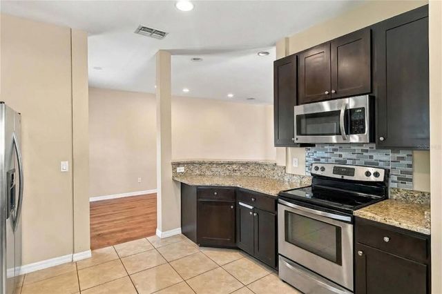 3629 BAY HEIGHTS WAY, Tampa, FL 33611