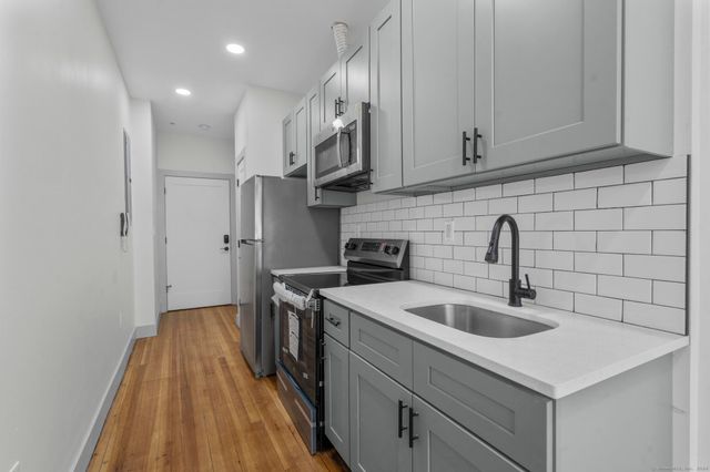 111 Bank Street 2A, Waterbury, CT 06702