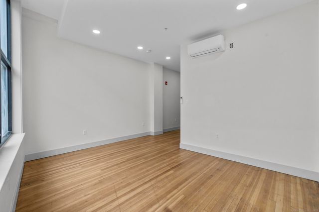 111 Bank Street 2A, Waterbury, CT 06702