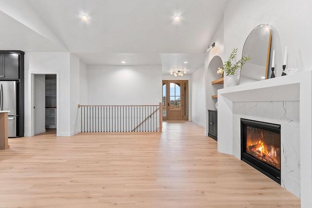 3763 EDWINA DRIVE, De Pere, WI 54115