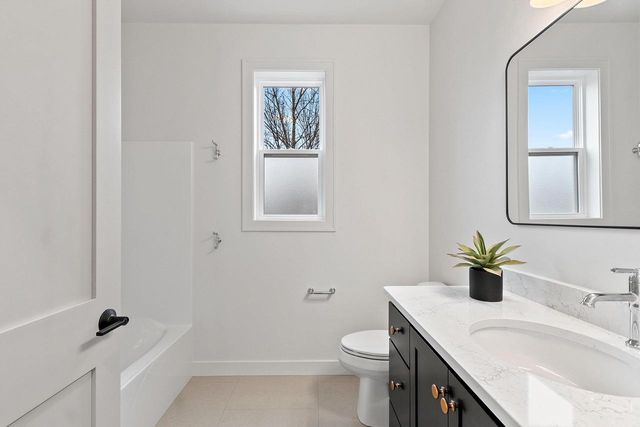 3763 EDWINA DRIVE, De Pere, WI 54115