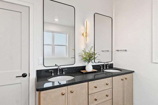 3763 EDWINA DRIVE, De Pere, WI 54115