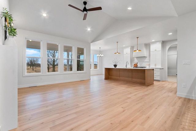 3763 EDWINA DRIVE, De Pere, WI 54115