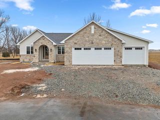 3763 EDWINA DRIVE, De Pere, WI 54115