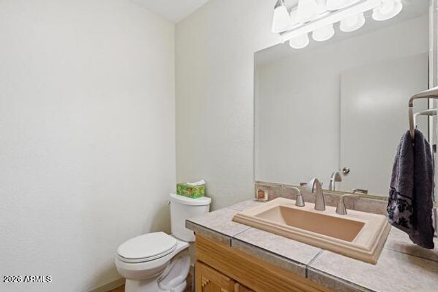 1621 E NORTHSHORE Drive, Tempe, AZ 85283