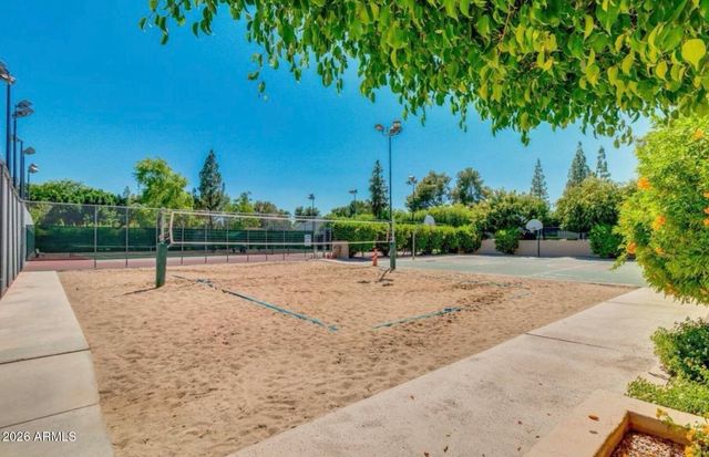 1621 E NORTHSHORE Drive, Tempe, AZ 85283