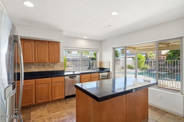 1621 E NORTHSHORE Drive, Tempe, AZ 85283