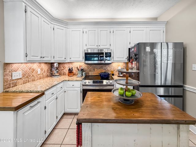 430 Hemlock Drive, Flowood, MS 39232