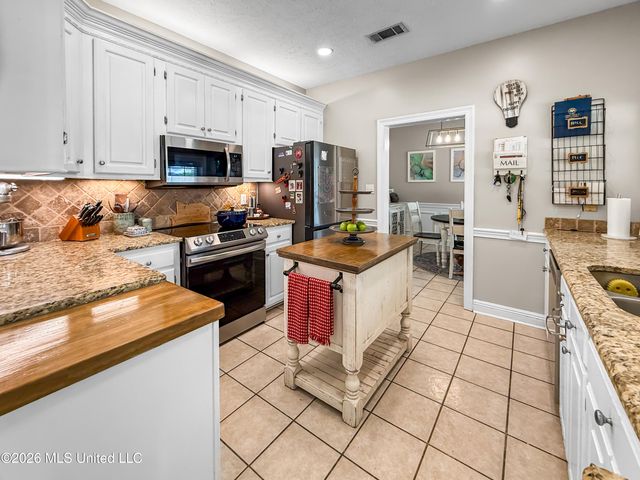 430 Hemlock Drive, Flowood, MS 39232