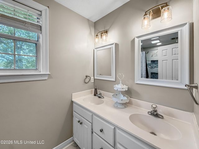 430 Hemlock Drive, Flowood, MS 39232