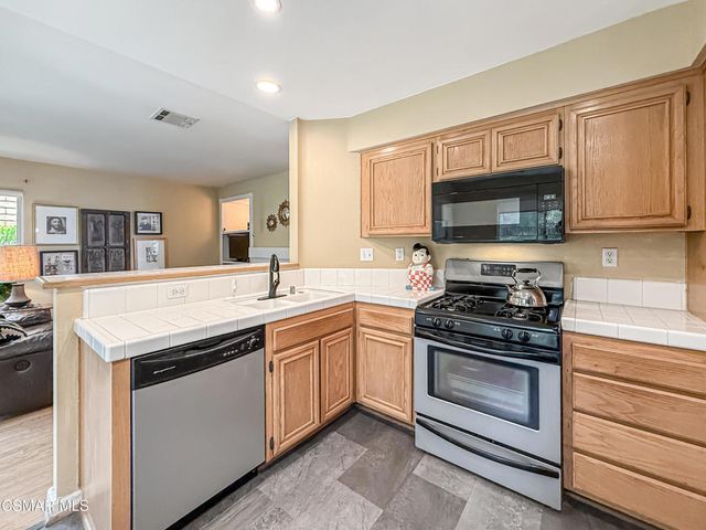 27826 Lassen Street, Castaic, CA 91384