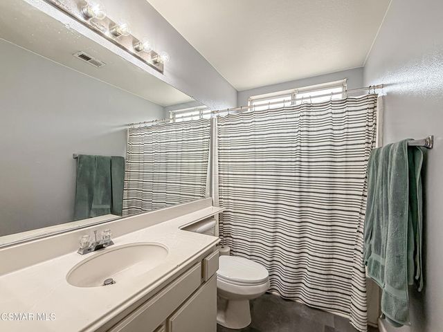 27826 Lassen Street, Castaic, CA 91384