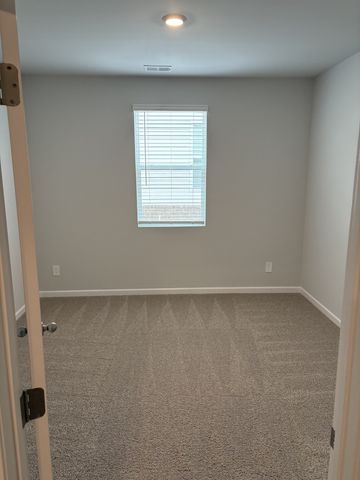 7029 Penny Ln, White House, TN 37188