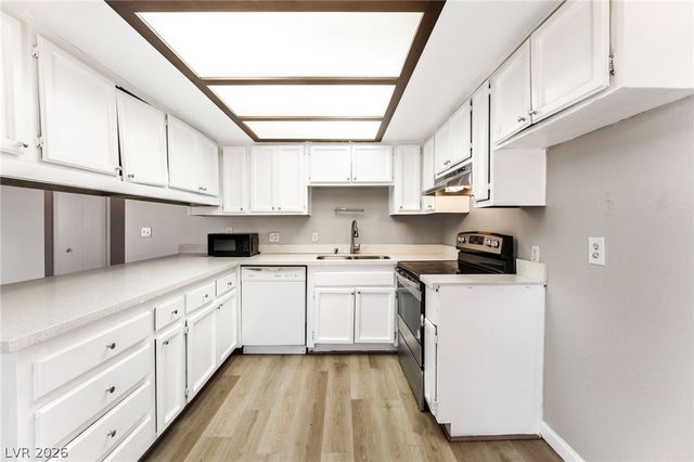 4300 North Lamont Street 245, Las Vegas, NV 89115