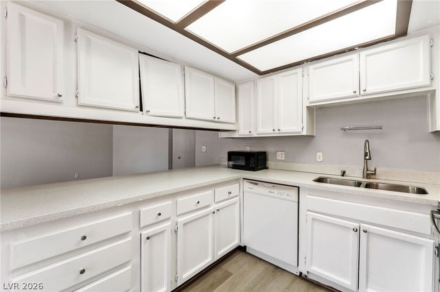 4300 North Lamont Street 245, Las Vegas, NV 89115