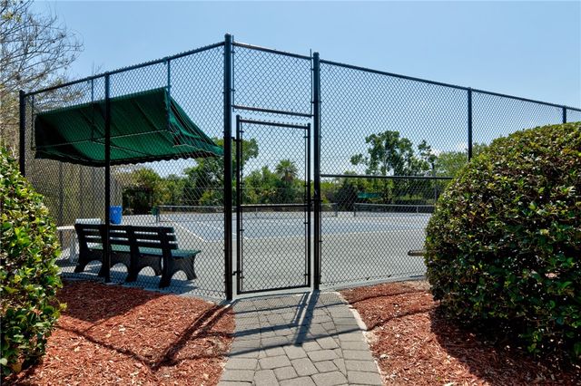 1212 Breezy Way 7H, Sebastian, FL 32958