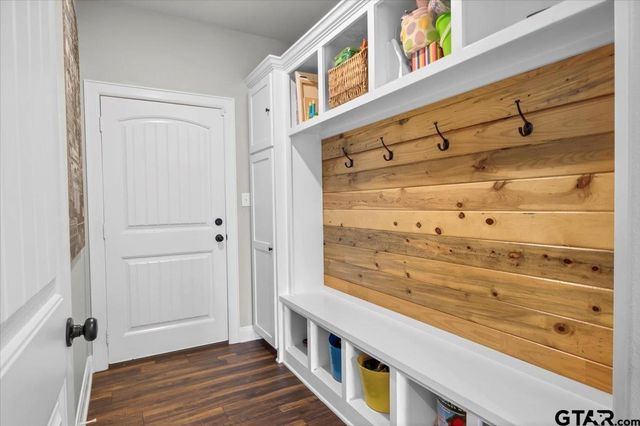 18329 Timber Oaks Dr, Lindale, TX 75771