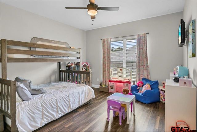 18329 Timber Oaks Dr, Lindale, TX 75771