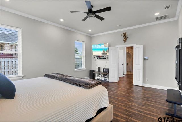 18329 Timber Oaks Dr, Lindale, TX 75771