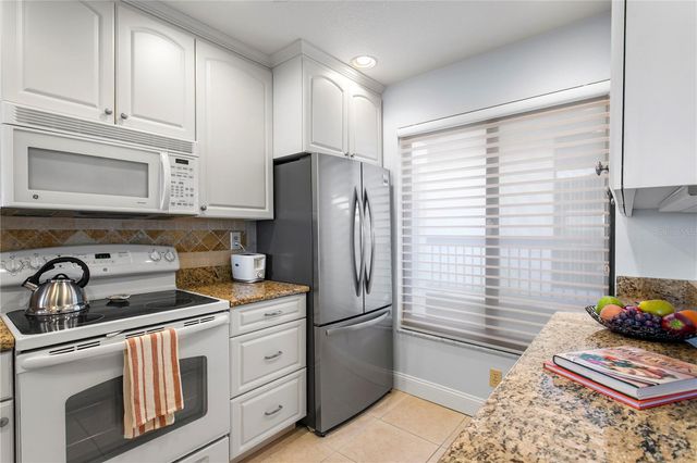 6104 PALMA DEL MAR BOULEVARD S 210, St Petersburg, FL 33715