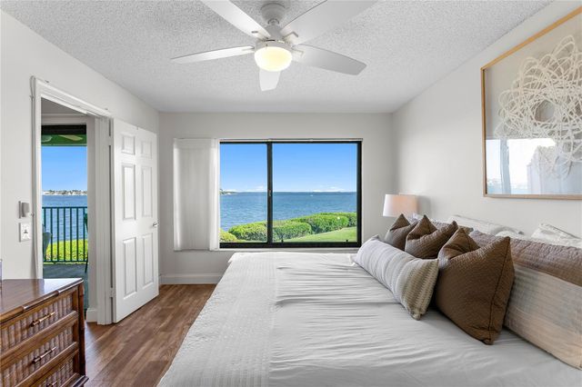 6104 PALMA DEL MAR BOULEVARD S 210, St Petersburg, FL 33715