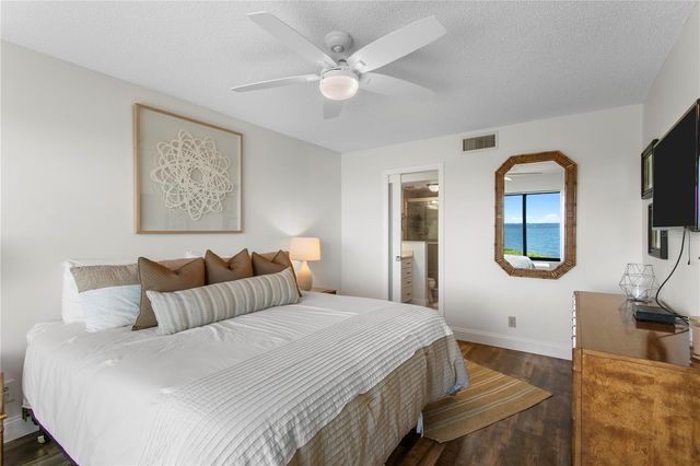 6104 PALMA DEL MAR BOULEVARD S 210, St Petersburg, FL 33715