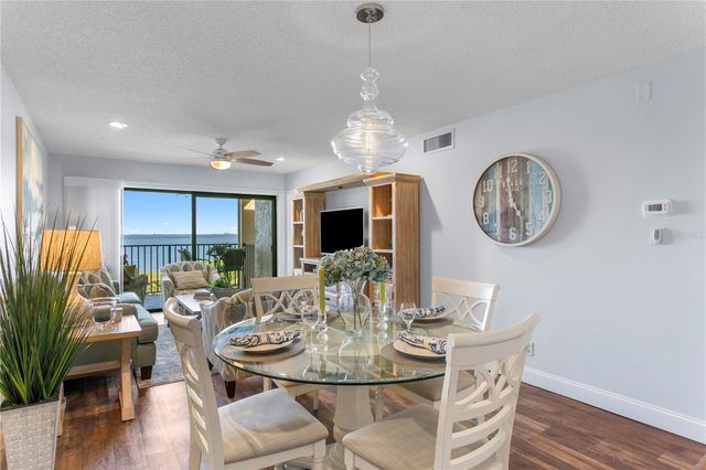 6104 PALMA DEL MAR BOULEVARD S 210, St Petersburg, FL 33715