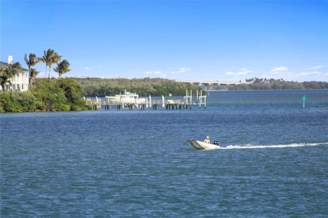 6104 PALMA DEL MAR BOULEVARD S 210, St Petersburg, FL 33715