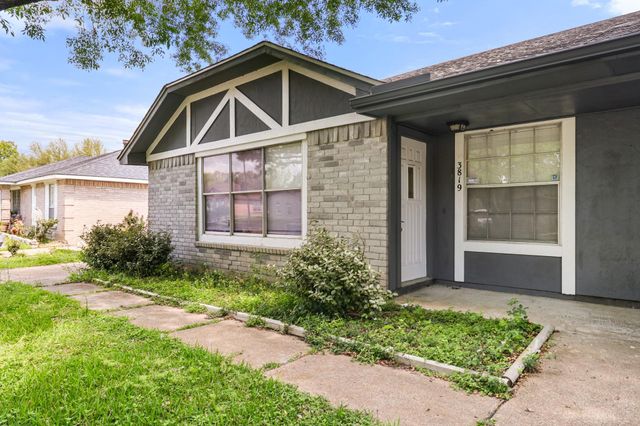3819 Westmeadow Drive, Houston, TX 77082
