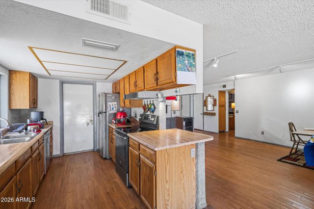 15234 N 42ND Street, Phoenix, AZ 85032