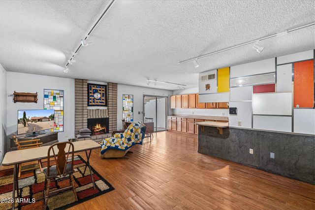 15234 N 42ND Street, Phoenix, AZ 85032