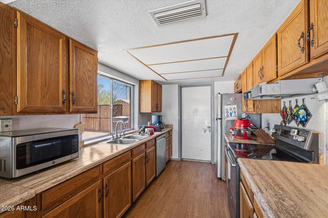 15234 N 42ND Street, Phoenix, AZ 85032