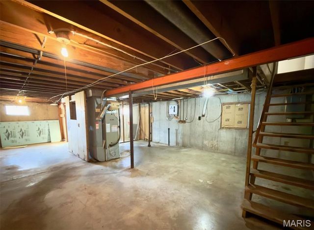 3425 Henry Drive, Imperial, MO 63052