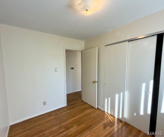 3425 Henry Drive, Imperial, MO 63052